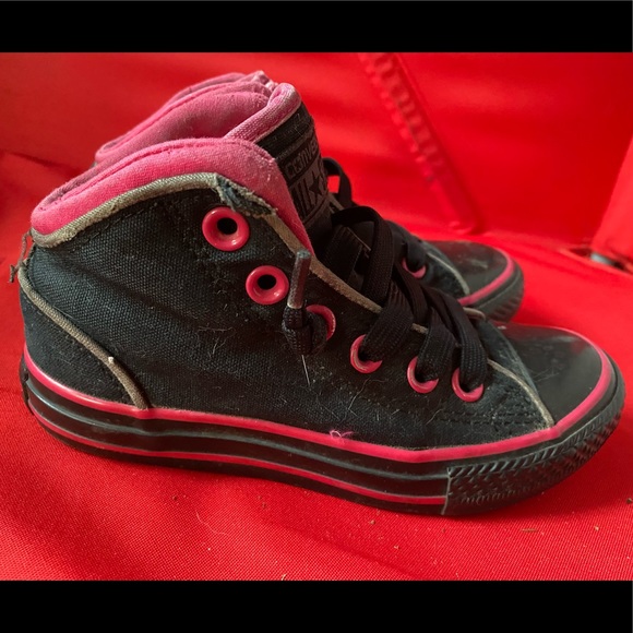 Converse slip on high tops little girls Sz 12 - Picture 2 of 5